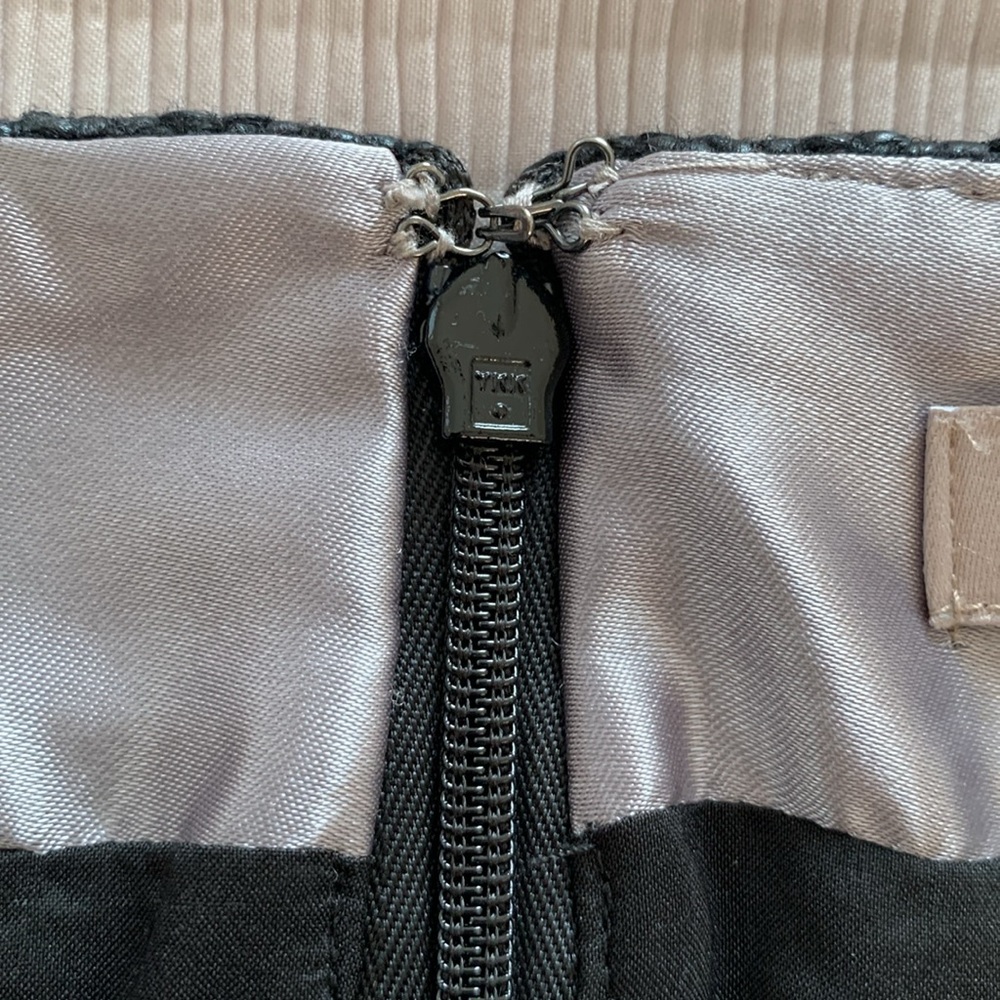 BANANA REPUBLIC Women’s‎ Skirt Black Pebble Textured Leather-Look Sheen Lined 8 - Picture 4 of 15